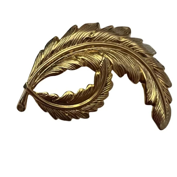 Vintage 60s-70s Textured Feather Leaf Brooch Pin Gold Tone - Picture 1 of 2